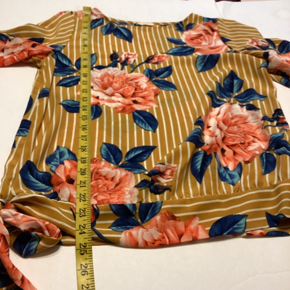 ODDY Women’s Floral Pattern Blouse Size Small - Picture 4 of 9